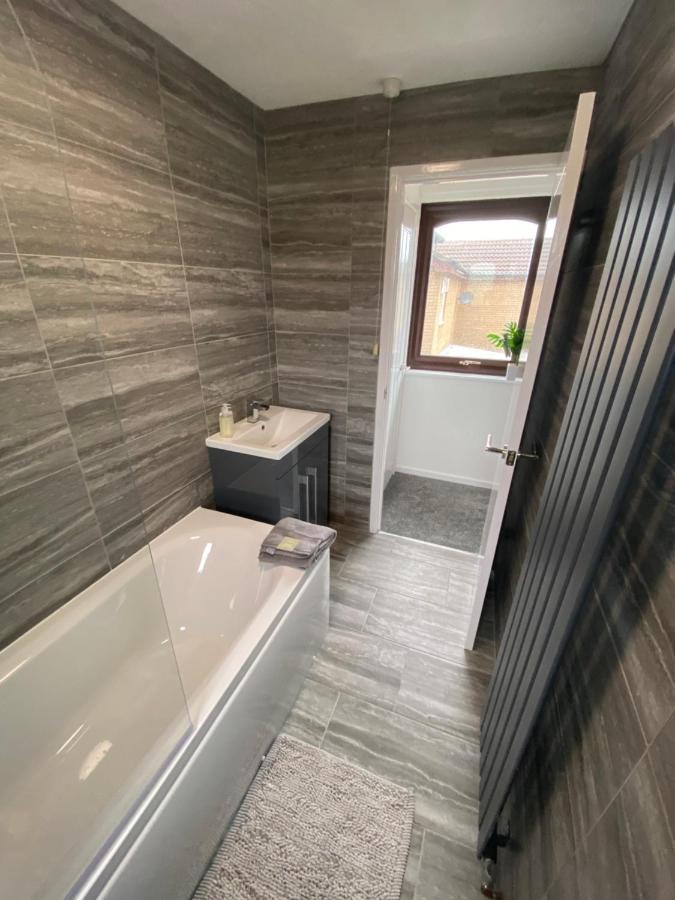 Newly Refurbished Beautiful Location 1 Bedroom Residential House Cramlington Extérieur photo